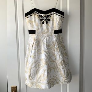 Lilly Pulitzer Strapless Mini Dress, White with black and gold detail. Size 00.